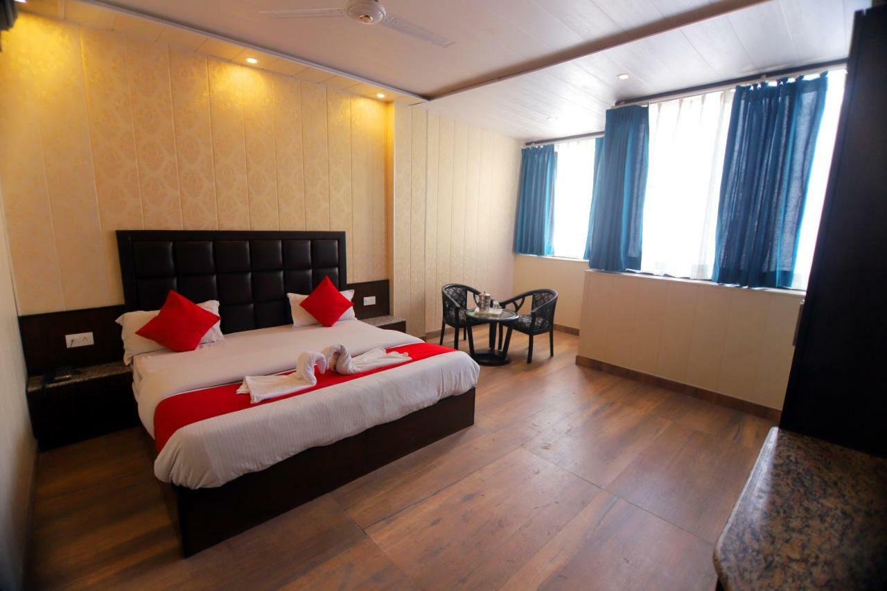 Hotel Sk International Rišikéš Exteriér fotografie