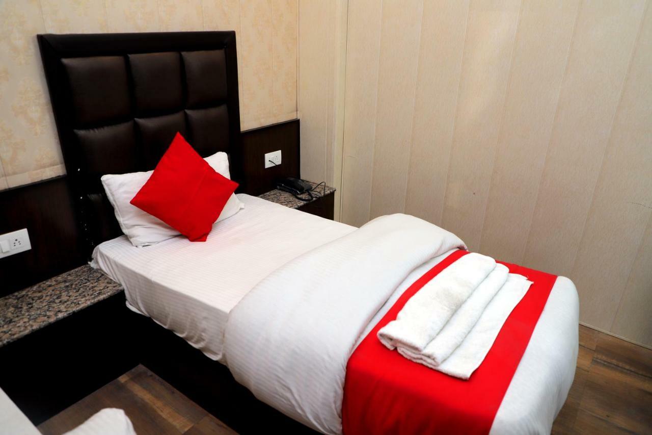 Hotel Sk International Rišikéš Exteriér fotografie